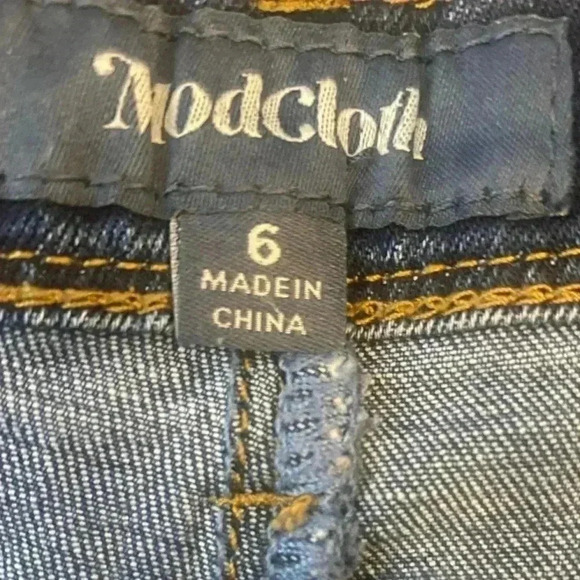 ModCloth Cut Off Jean Shorts - Picture 3 of 4